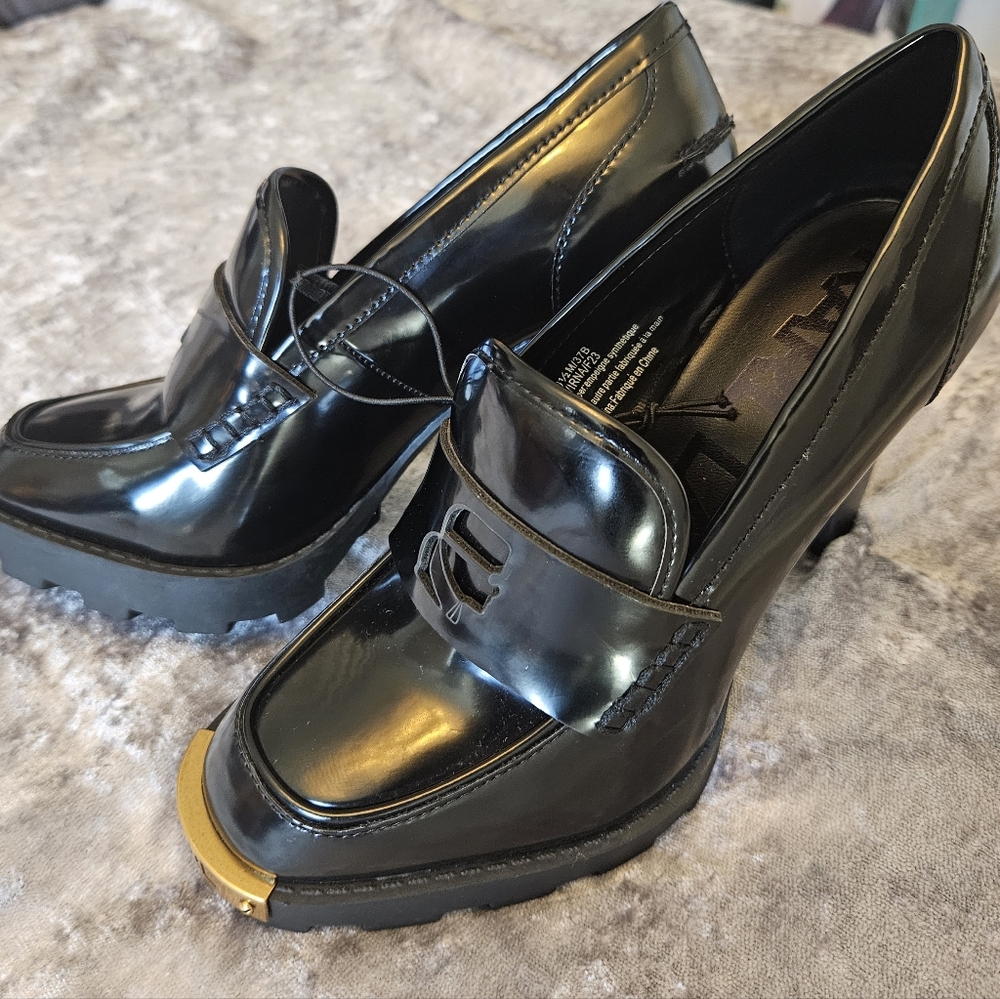 NEW Karl Lagerfeld Paris Virna Black High Heel Patent Faux Leather Shoe Size 6.5